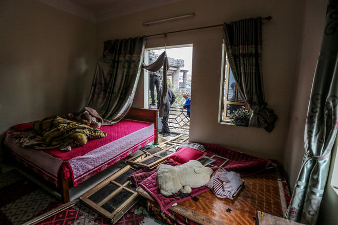 [Photo] Tan hoang làng Quan Độ sau vụ nổ bom kinh hoàng ảnh 9