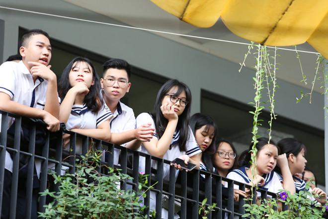 Học sinh Lương Thế Vinh gấp 28.000 hạc giấy tri ân thầy Văn Như Cương ảnh 5