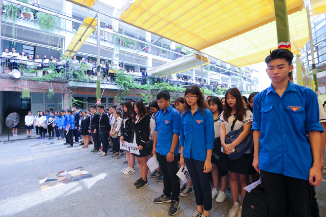 Học sinh Lương Thế Vinh gấp 28.000 hạc giấy tri ân thầy Văn Như Cương ảnh 3