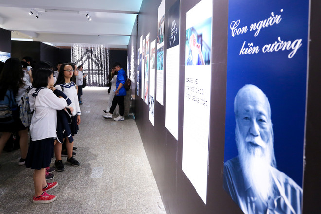 Học sinh Lương Thế Vinh gấp 28.000 hạc giấy tri ân thầy Văn Như Cương ảnh 14