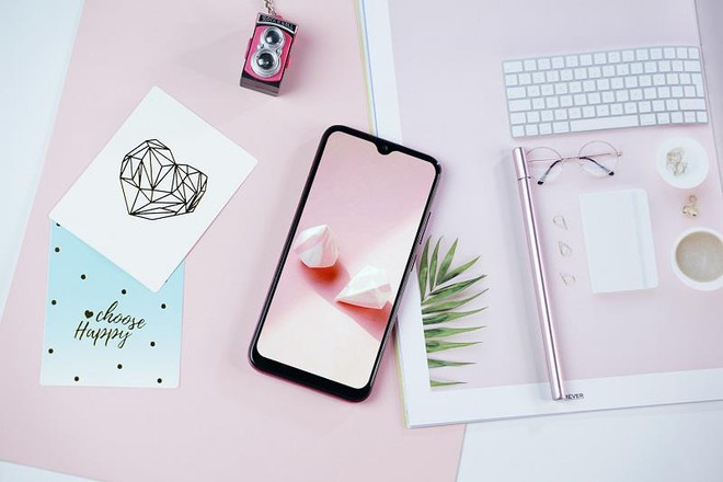 VinSmart sắp cho lên kệ mẫu điện thoại pin 'khủng' VSmart Joy 2+ ảnh 2