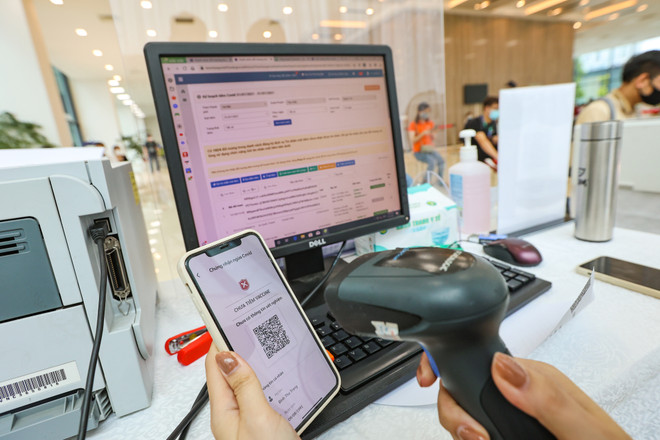 Ứng dụng công nghệ để đẩy nhanh tiến độ tiêm chủng vaccine COVID-19 ảnh 2