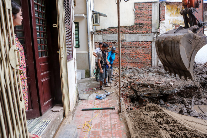 Hà Nội: 6 hộ dân nơm nớp lo nhà sập vì công trình xây dựng liền kề ảnh 7