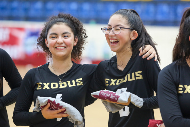 Sôi nổi màn so tài của các đội bóng chuyền nữ Việt Nam và Hoa Kỳ ảnh 17