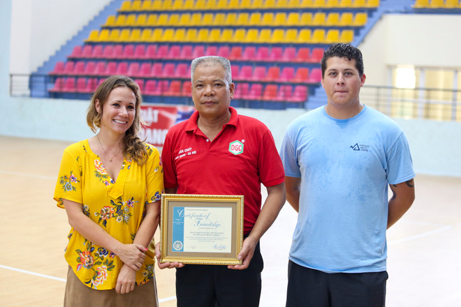 Sôi nổi màn so tài của các đội bóng chuyền nữ Việt Nam và Hoa Kỳ ảnh 4