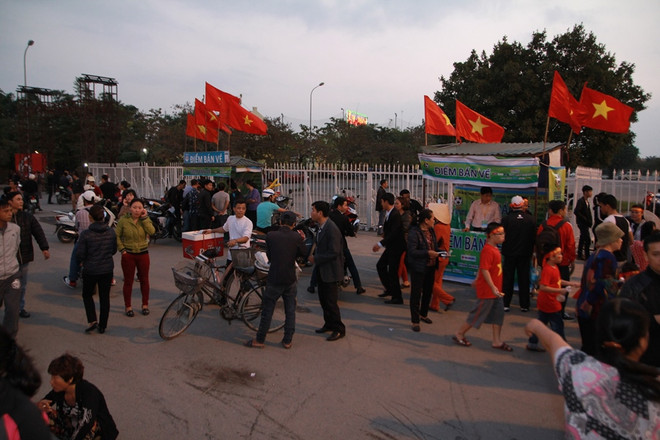 Mỹ Đình vắng hoe trước thềm "đại chiến" Việt Nam-Indonesia ảnh 3