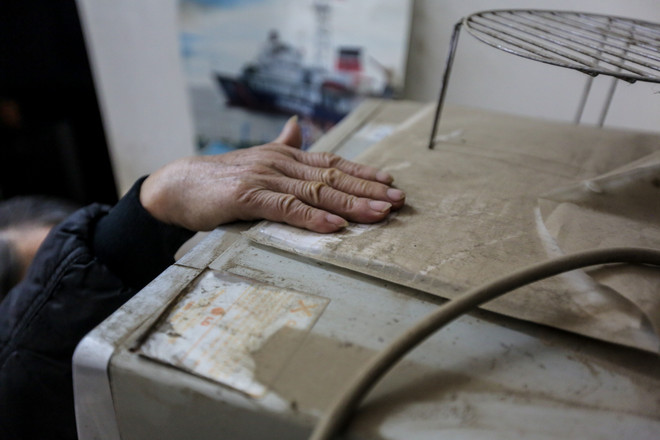 Hà Nội: Xe tải "vượt" biển cấm, dân khốn khổ vì bão bụi ảnh 12