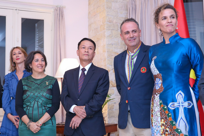 Tổng giám đốc TTXVN đón nhận huân chương cao quý của Tây Ban Nha ảnh 6