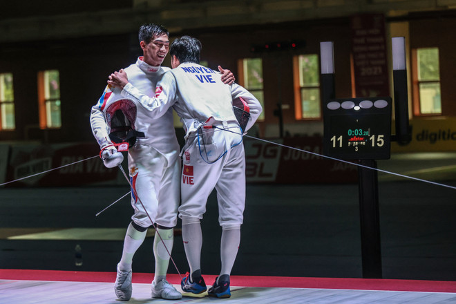 Đấu kiếm SEA Games ngày 14/5: Tuyển nam Việt Nam tiếp tục 'gặt vàng' ảnh 3