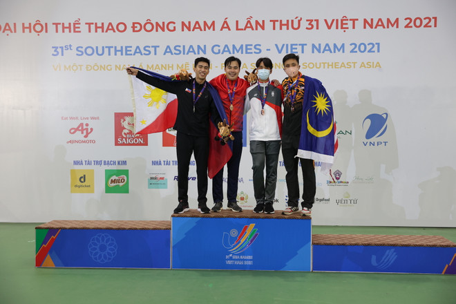 Đấu kiếm SEA Games ngày 14/5: Tuyển nam Việt Nam tiếp tục 'gặt vàng' ảnh 1