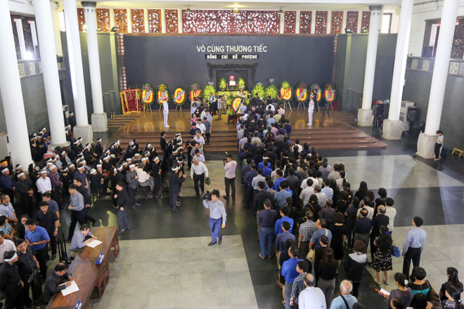 Hàng ngàn đồng nghiệp, bạn bè, độc giả tiễn đưa nhà báo Đỗ Phượng ảnh 1