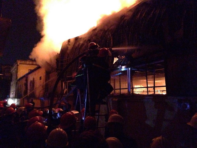 Hà Nội: Cháy tại khu công nghiệp La Phù, người dân bỏ nhà đi sơ tán ảnh 7