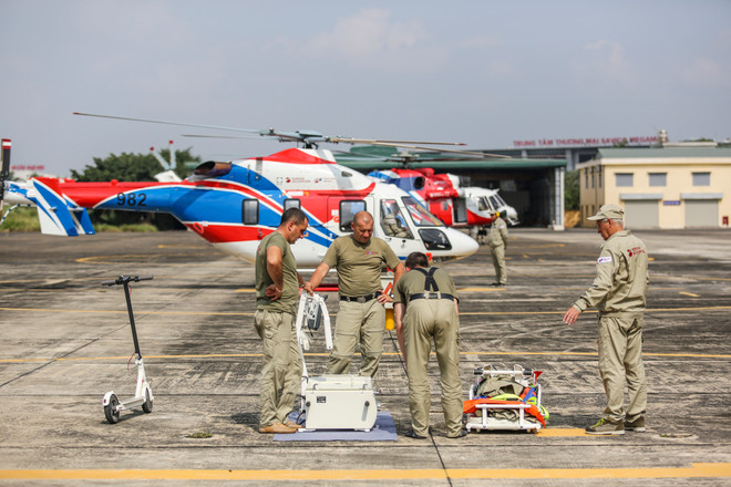 Màn trình diễn hoành tráng của hai trực thăng Nga trên bầu trời Hà Nội ảnh 17
