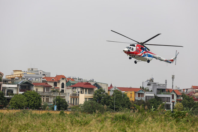 Màn trình diễn hoành tráng của hai trực thăng Nga trên bầu trời Hà Nội ảnh 13