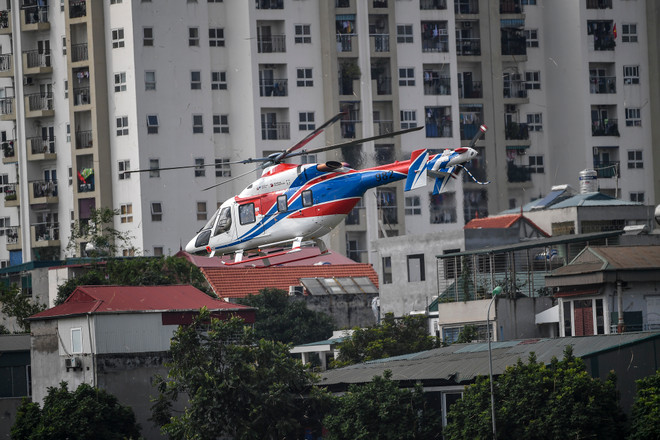 Màn trình diễn hoành tráng của hai trực thăng Nga trên bầu trời Hà Nội ảnh 11