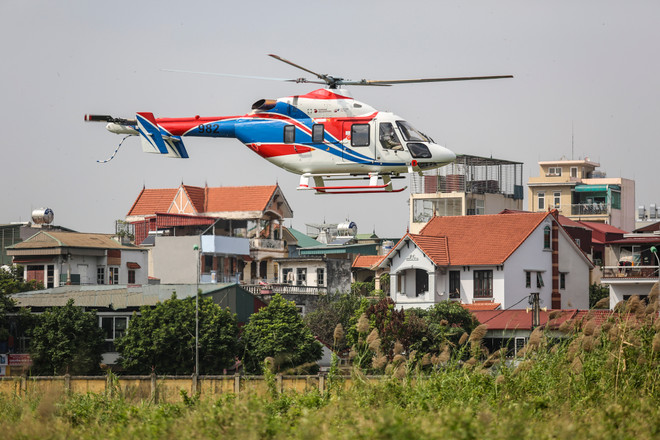 Màn trình diễn hoành tráng của hai trực thăng Nga trên bầu trời Hà Nội ảnh 8