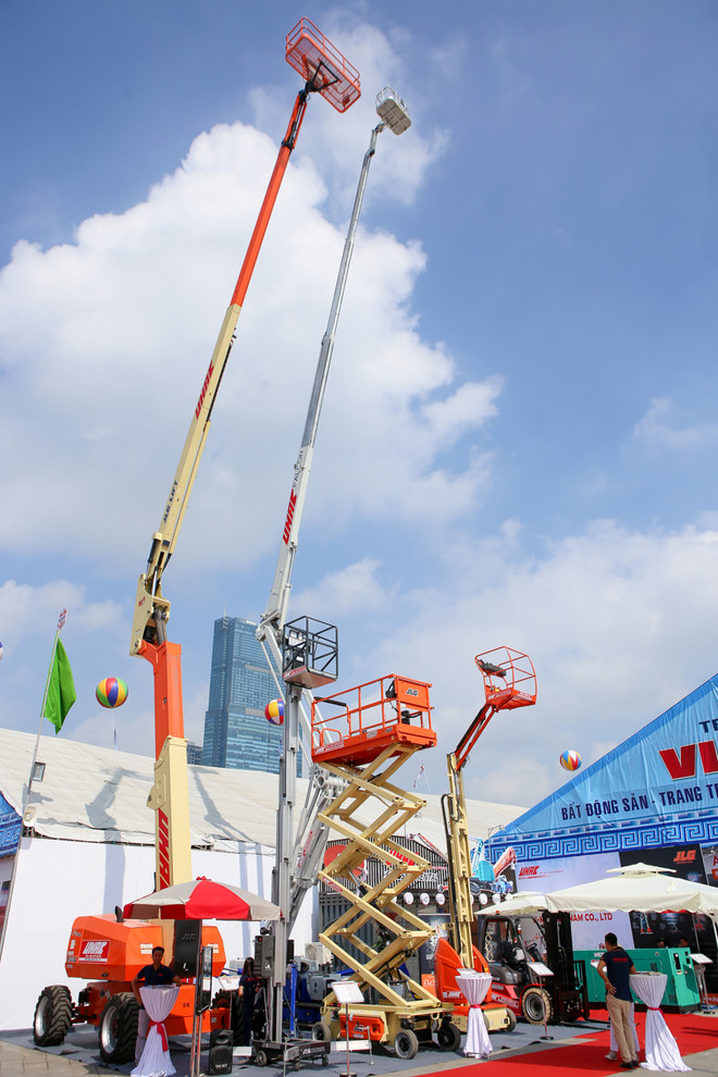 Tham quan những gian hàng độc đáo tại triển lãm Quốc tế Vietbuild 2016 ảnh 14