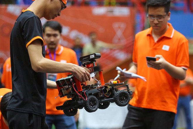 Đại học FPT thắng áp đảo tại bán kết Cuộc đua số 2018 ảnh 9