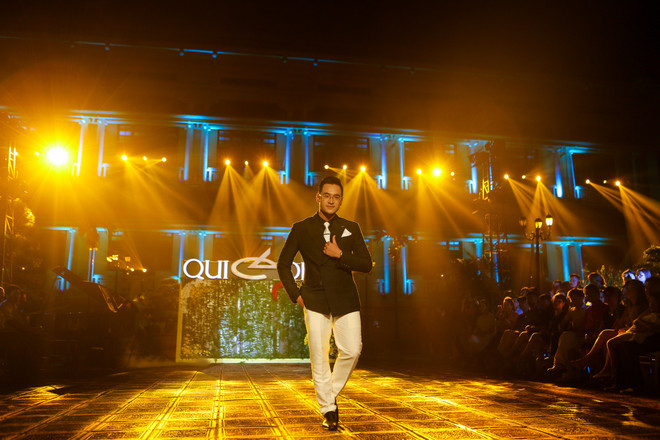 Chiêm ngưỡng màn catwalk điêu luyện của những biên tập viên VTV ảnh 12