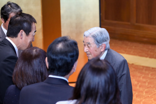 Nhật hoàng và hoàng hậu gặp gỡ gia đình cựu quân nhân Nhật ở Việt Nam ảnh 9