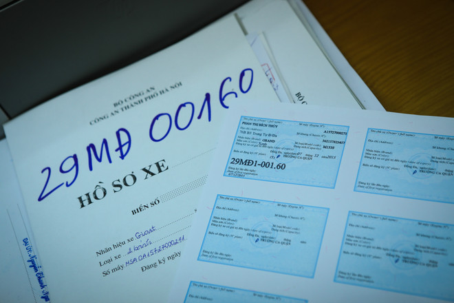 [Photo] Vắng vẻ trong ngày đầu tổ chức đăng ký xe máy điện ảnh 12