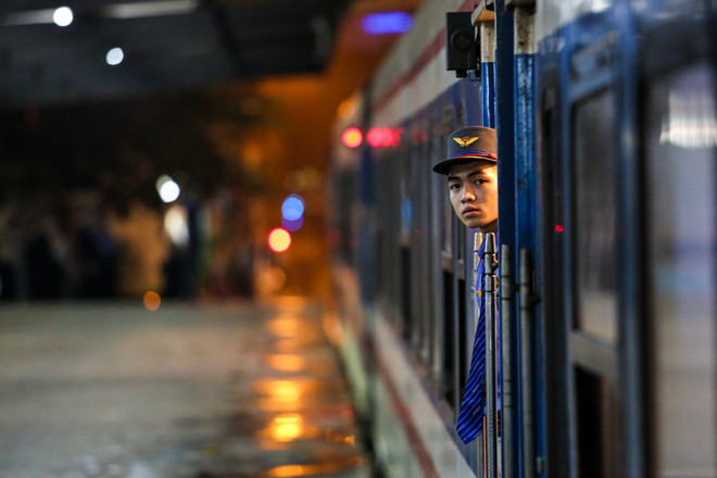 Ghi trên chuyến tàu cuối cùng chạy xuyên đêm Giao thừa Bắc-Nam ảnh 10