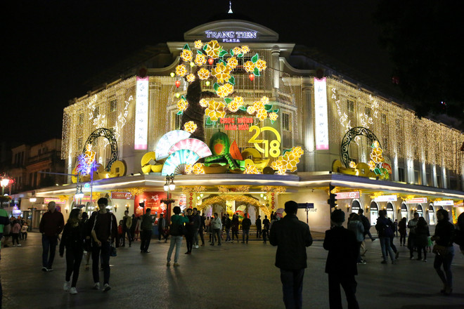 Hồ Gươm bình yên trước thời khắc Giao thừa năm Mậu Tuất ảnh 1