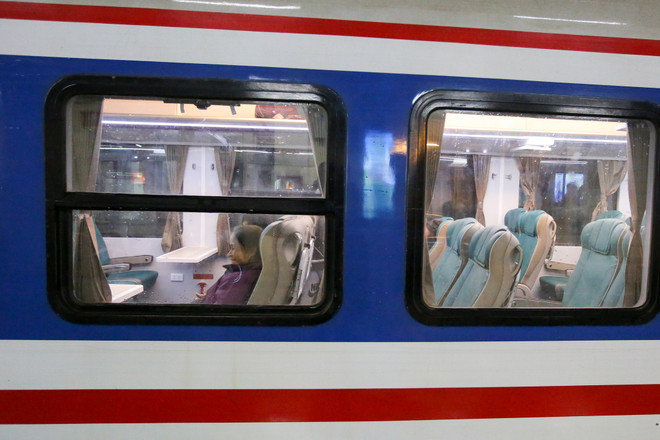 Ghi trên chuyến tàu cuối cùng chạy xuyên đêm Giao thừa Bắc-Nam ảnh 6