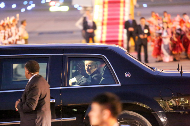 Nhìn lại 2 ngày của Tổng thống Hoa Kỳ Donald Trump tại Hà Nội ảnh 5