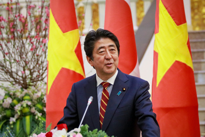 Những hình ảnh ấn tượng về chuyến thăm Việt Nam của Thủ tướng Abe ảnh 4