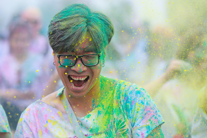 Trai xinh gái đẹp Hà Nội tưng bừng với lễ hội bột màu Color Me Run ảnh 15