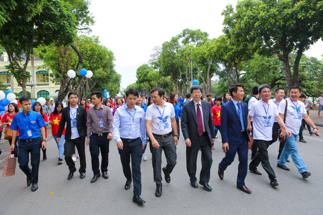 Hàng ngàn bạn trẻ đi bộ đồng hành nhân ngày Sở hữu trí tuệ thế giới ảnh 11