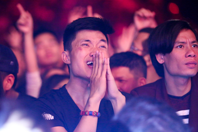 Khán giả bật khóc trong đêm nhạc tưởng nhớ Trần Lập ảnh 15