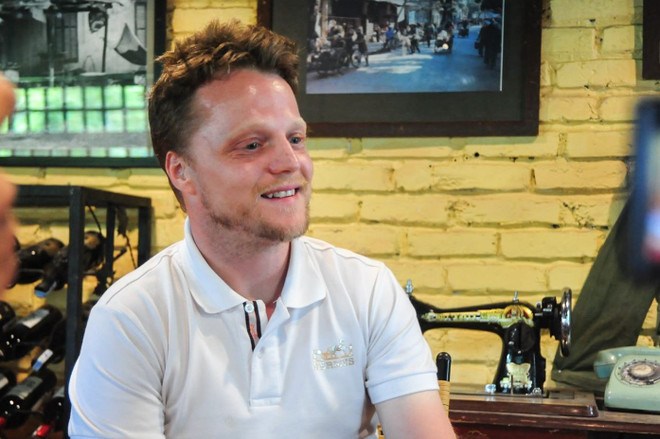 Gặp gỡ “ông Tây" dọn rác: "Tôi thấy đây là việc mình phải làm" ảnh 1