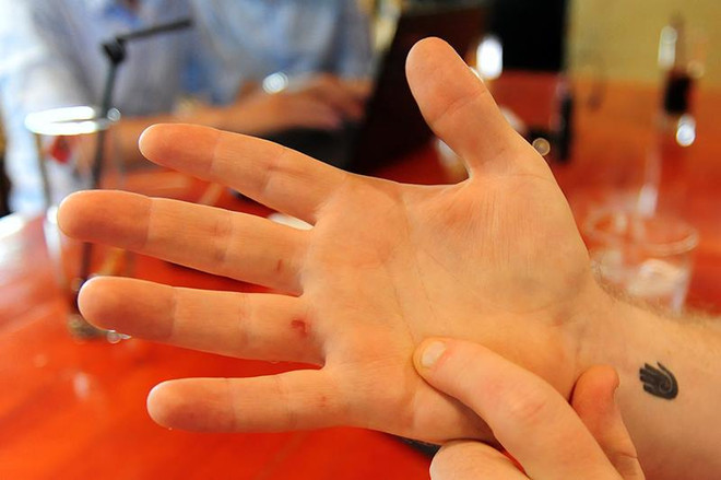 Gặp gỡ “ông Tây" dọn rác: "Tôi thấy đây là việc mình phải làm" ảnh 2