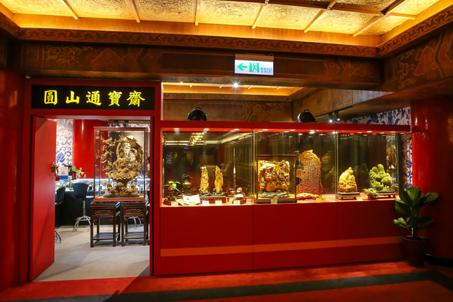 Cận cảnh khách sạn nguy nga với 250.000 con rồng tại Đài Loan ảnh 10