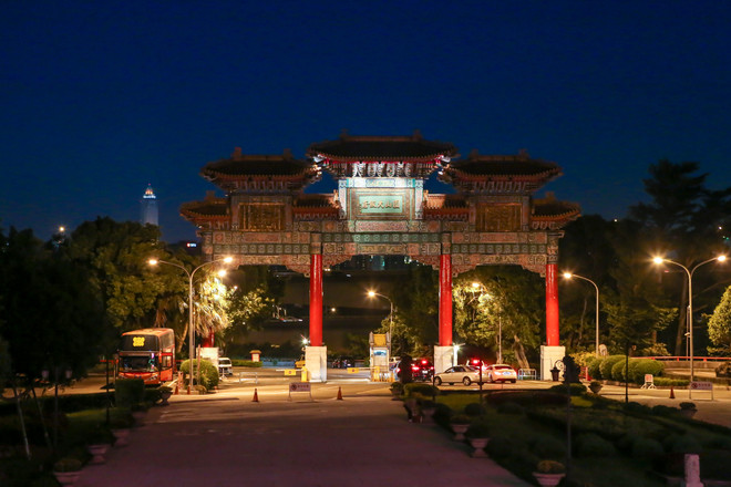 Cận cảnh khách sạn nguy nga với 250.000 con rồng tại Đài Loan ảnh 2