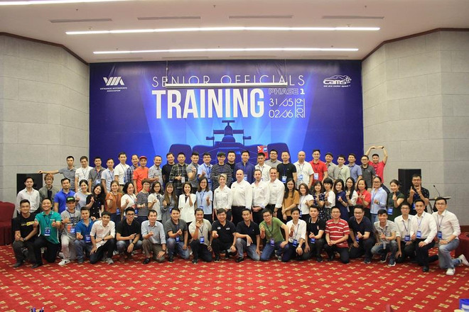 Lần đầu tiên, người Việt Nam sẽ được tham gia điều hành giải đua trực tiếp tại một trong những sự kiện thể thao hấp dẫn nhất hành tinh. (Ảnh: F1 Grand Prix 2020) Chặng đua F1 2020 sẽ tuyển dụng 70 cán bộ điều hành cấp cao người Việt ảnh 1