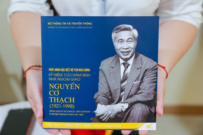 Lần đầu tiên phát hành một bộ tem về nhà ngoại giao Nguyễn Cơ Thạch ảnh 3