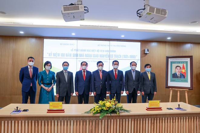 Lần đầu tiên phát hành một bộ tem về nhà ngoại giao Nguyễn Cơ Thạch ảnh 5