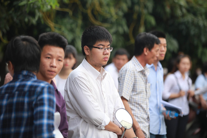 Thí sinh khuyết tật được chăm sóc chu đáo trước môn thi đầu tiên ảnh 13