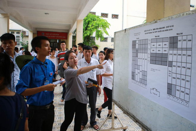 Thí sinh khuyết tật được chăm sóc chu đáo trước môn thi đầu tiên ảnh 5