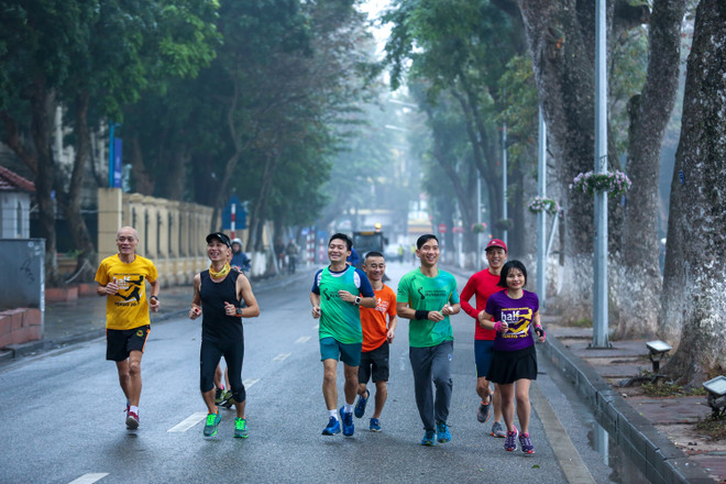 Có một Hà Nội yên bình, vắng lặng sáng mùng Một Tết ảnh 16
