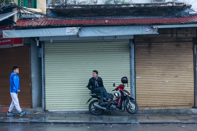 Có một Hà Nội yên bình, vắng lặng sáng mùng Một Tết ảnh 12