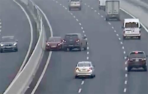 Phạt 7,5 triệu đồng nữ tài xế đi ngược chiều cao tốc Hà Nội-Hải Phòng ảnh 1