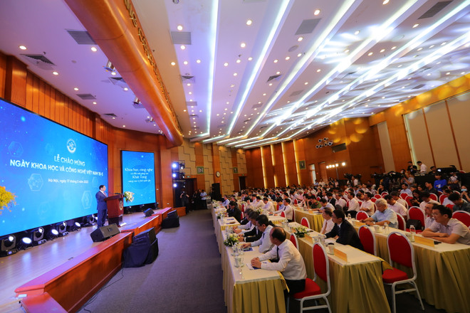 Thủ tướng Phạm Minh Chính nhấn mạnh 'khoa học công nghệ là con đường ngắn nhất để đạt đến mục tiêu thịnh vượng.' (Ảnh: PV/Vietnam+) 'KH-CN là con đường ngắn nhất để đạt đến mục tiêu thịnh vượng' ảnh 2