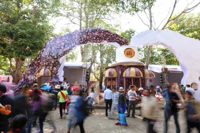 Những gian hàng độc đáo tại Lễ hội càphê Buôn Ma Thuột 2017 ảnh 6