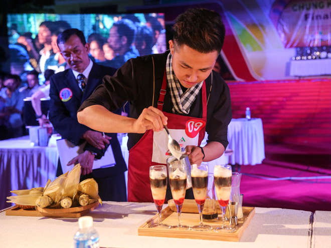 Chàng trai 20 tuổi giành ngôi vị Đệ nhất pha chế càphê Việt Nam ảnh 17