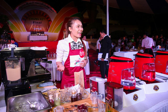 Chàng trai 20 tuổi giành ngôi vị Đệ nhất pha chế càphê Việt Nam ảnh 15