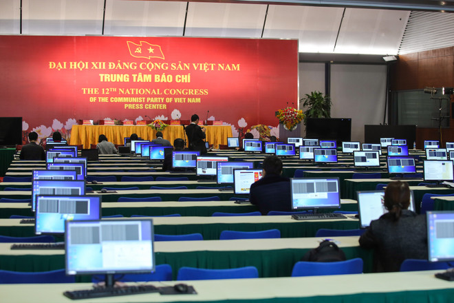 Cận cảnh Trung tâm báo chí cho 700 phóng viên đưa tin Đại hội Đảng XII ảnh 2